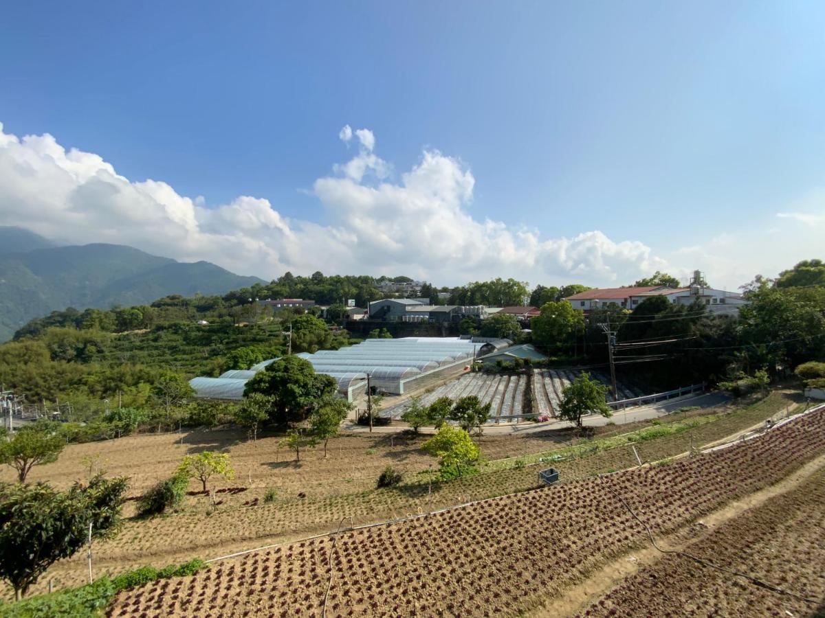 清境依山舞林民宿 เหรินอ้าย ภายนอก รูปภาพ
