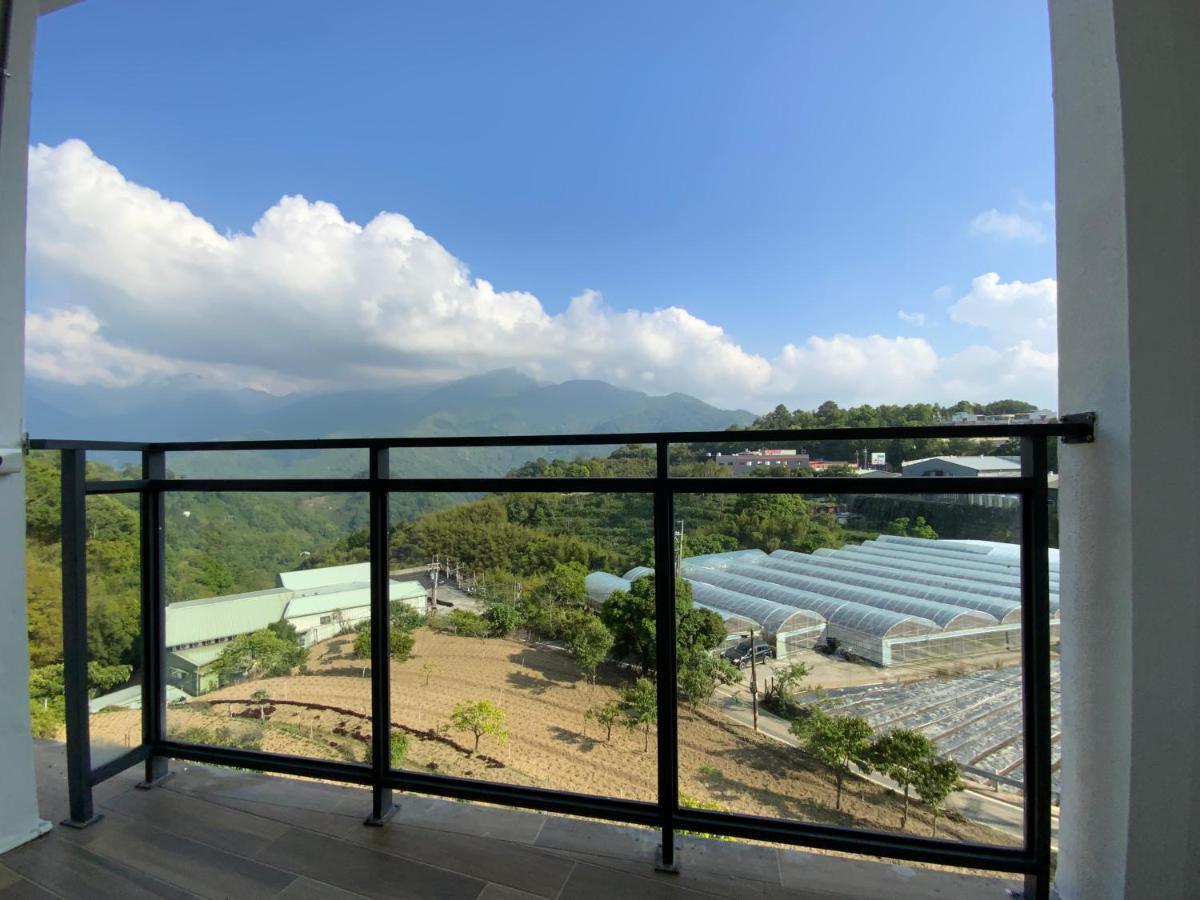 清境依山舞林民宿 เหรินอ้าย ภายนอก รูปภาพ